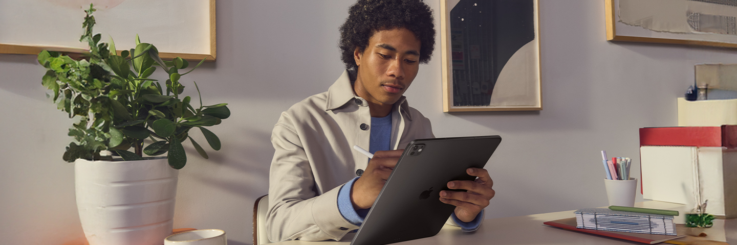 apple ipad pro air promo man