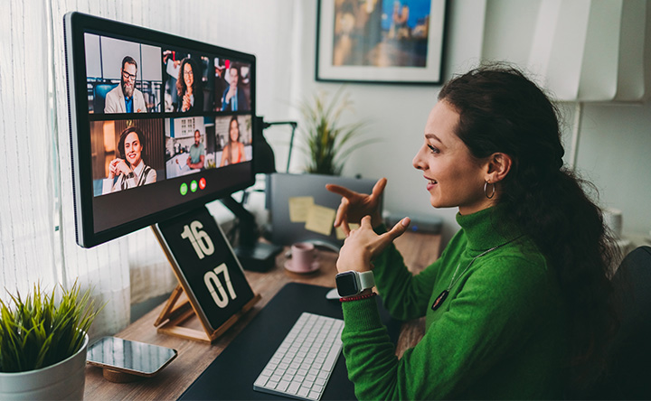 Woman talking in an online meeting