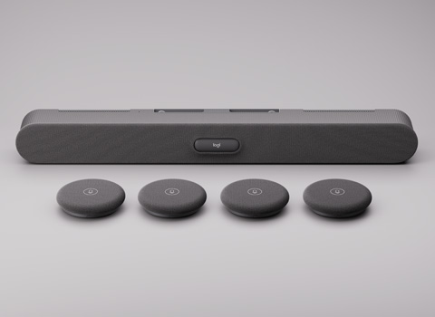 Kabellose Soundbar mit vier runden Fernbedienungen für kabellose Audiosteuerung im Heimkino