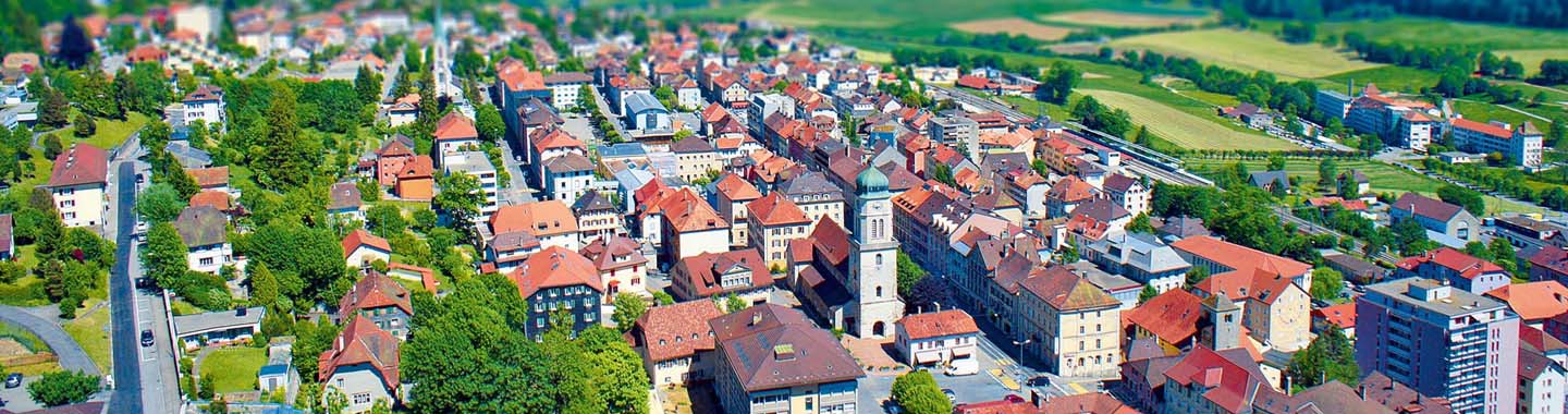 Gemeinde Saint-Imier von oben fotografiert