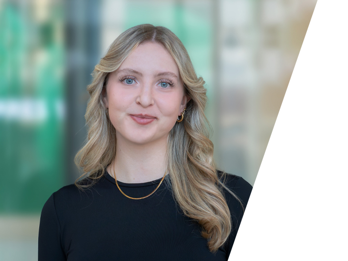 Contact person Julia Schraege