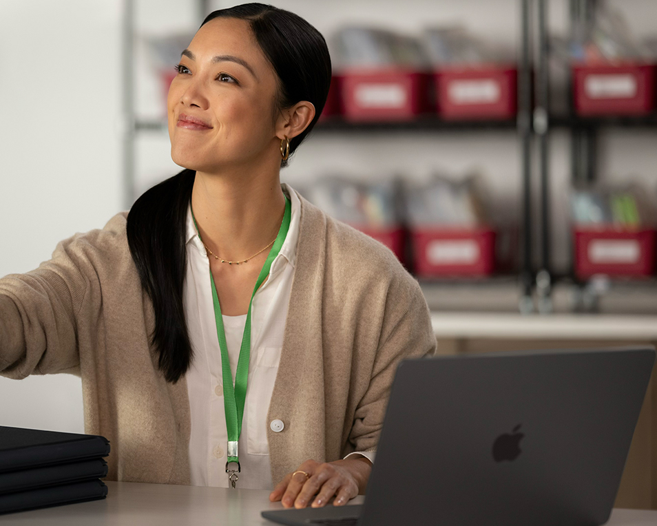 Apple government Sustainable investment woman work labor