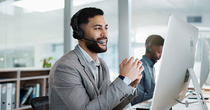 Men working Monitor Banner