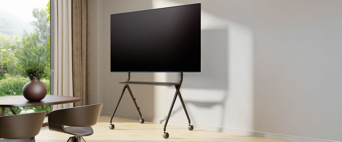 Essential T1011 display in a meeting room