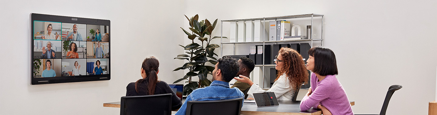 People participating in a video conference using a Cisco Board Pro G3