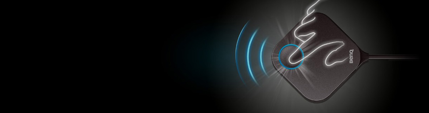 BenQ-Webinar-Banner, das ein elegantes BenQ-Gerät vor schwarzem Hintergrund zeigt. Auf dem Gerät befindet sich eine runde, blau leuchtende Schaltfläche sowie ein Grafikeffekt mit blauen Energiewellen, der auf die leistungsstarken WLAN-Funktionen des Geräts hinweist.