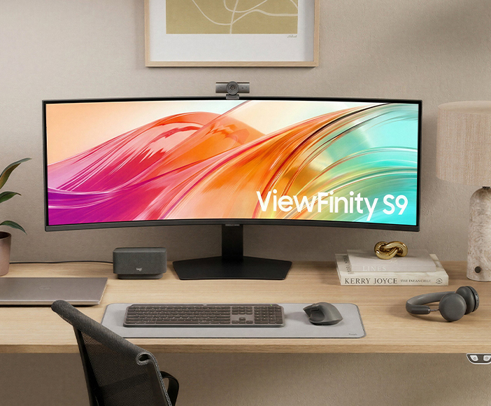 Logitech & Samsung: Desktop Workplace