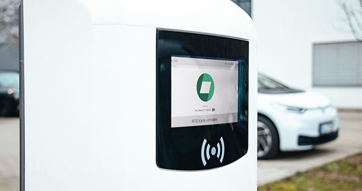 Charging station with Bechtle logo