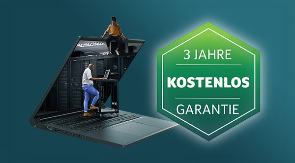 Laptop, der sich zu einem Serverraum öffnet, in dem zwei Personen arbeiten
