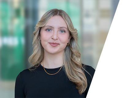 Contact person Julia Schraege