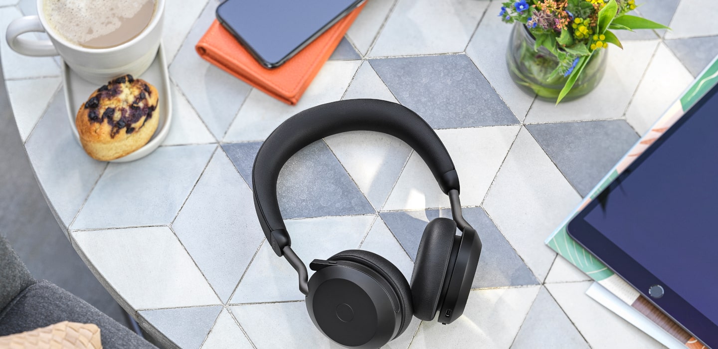 Jabra Evolve2 75 Contextual Café Medium (2)