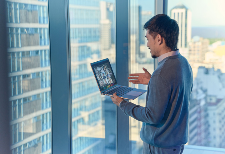 Man with HP computer