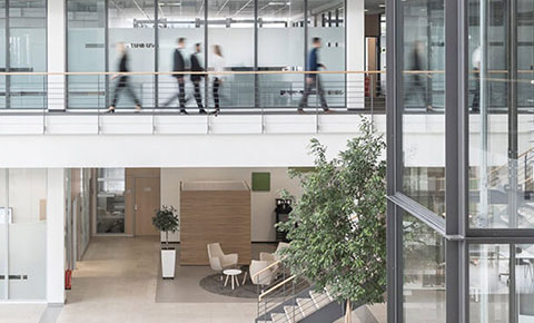 4-grid-banner-slim_Company