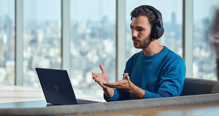 Meeting with notebook