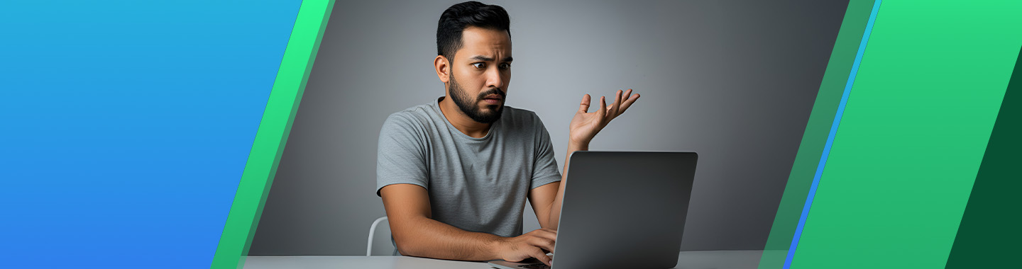Men with notebook Mainbanner
